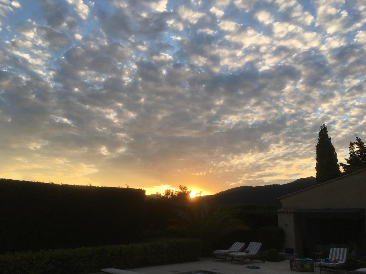 Lovely "Provence" Villa With Sea View, Private Heated Pool, Airco And Beautiful Garden Grimaud Eksteriør billede