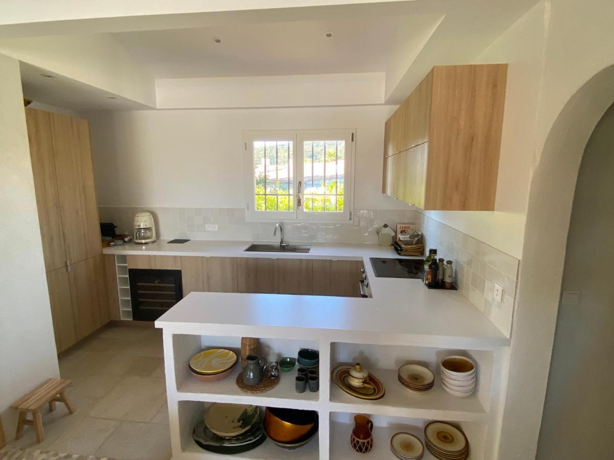 Lovely "Provence" Villa With Sea View, Private Heated Pool, Airco And Beautiful Garden Grimaud Eksteriør billede