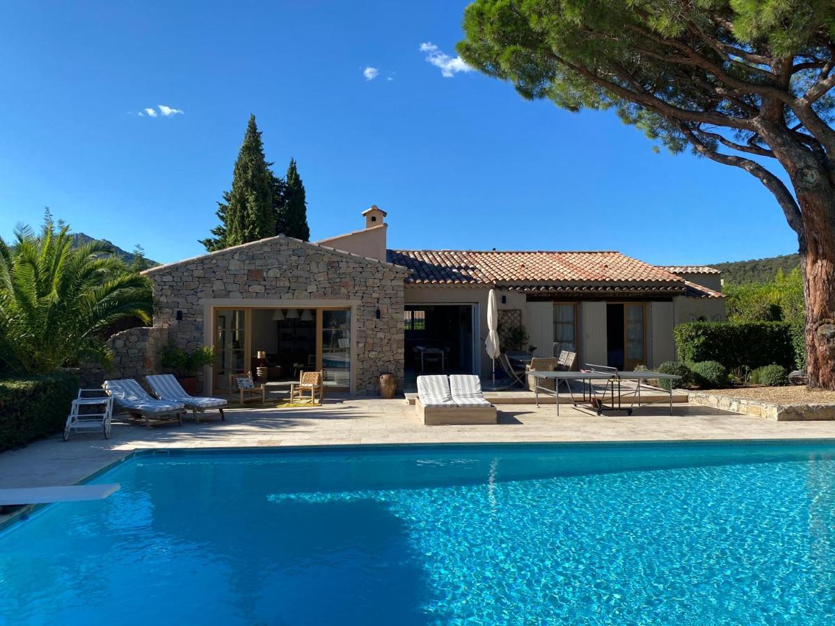 Lovely "Provence" Villa With Sea View, Private Heated Pool, Airco And Beautiful Garden Grimaud Eksteriør billede